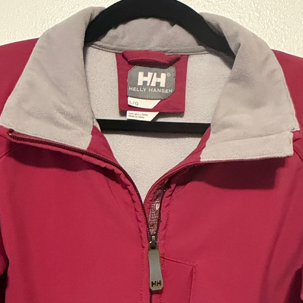 Helly Hansen Women's Maroon Softshell Jacket With… - image 4